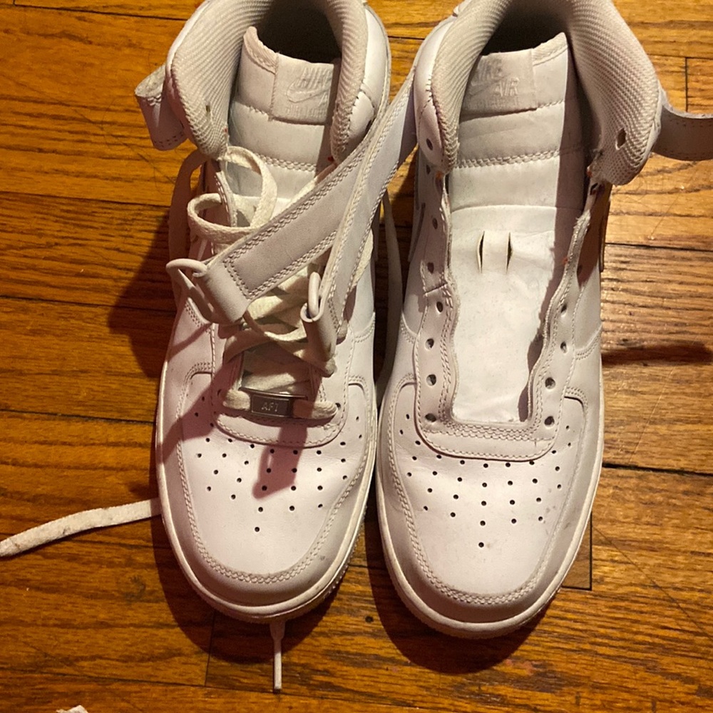 High top Air Force 1s